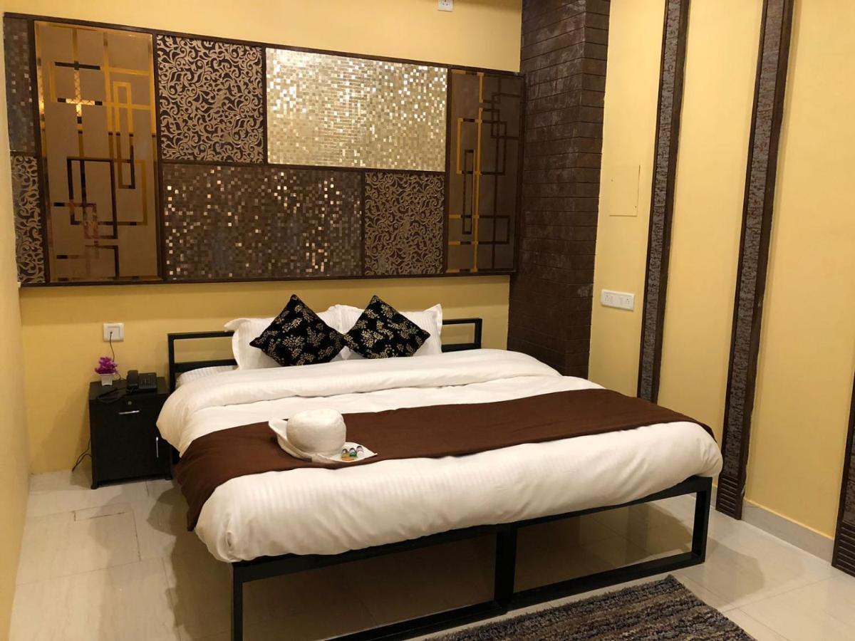The Madaar House Hotel Varanasi Exterior foto