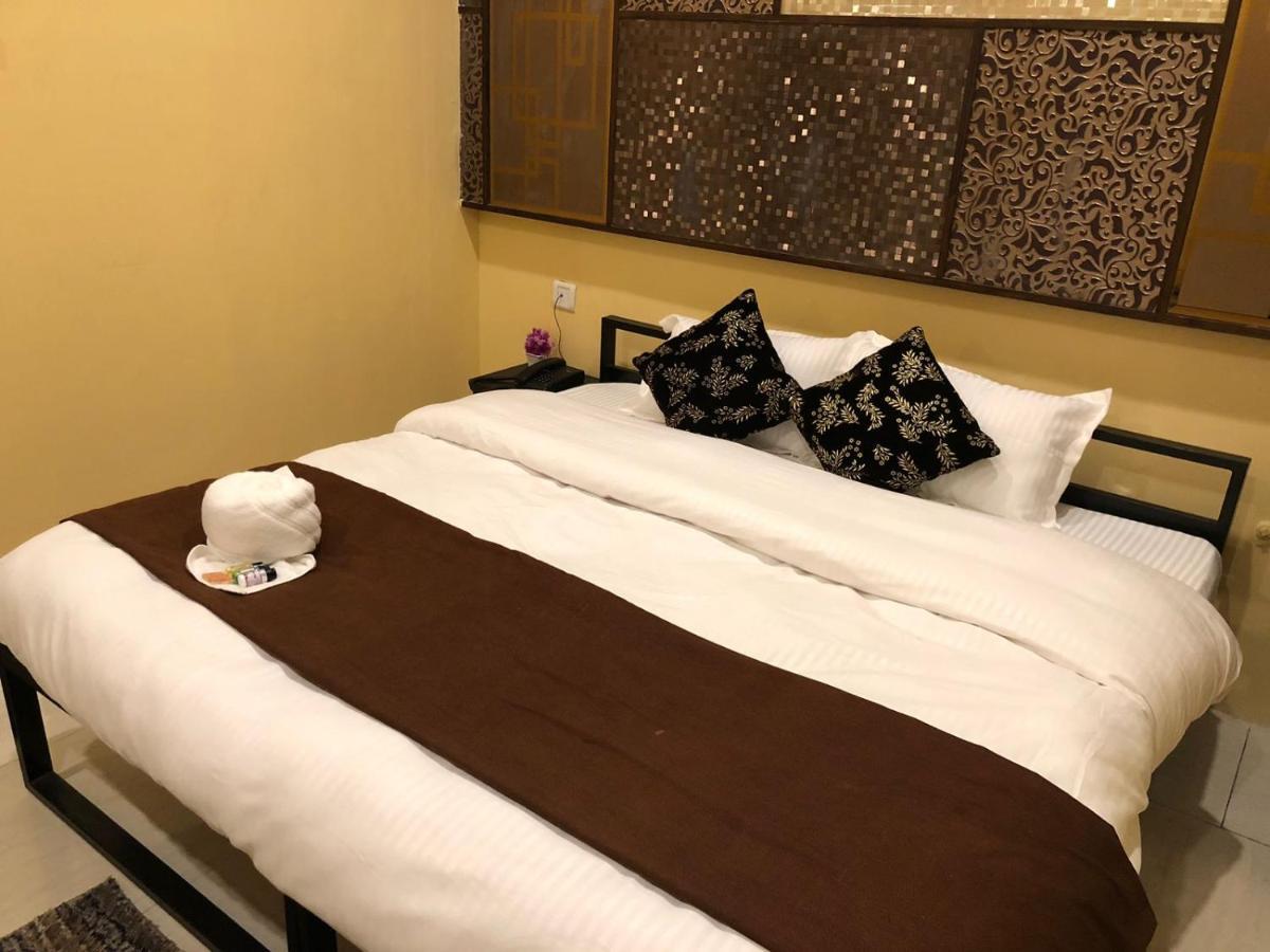 The Madaar House Hotel Varanasi Exterior foto